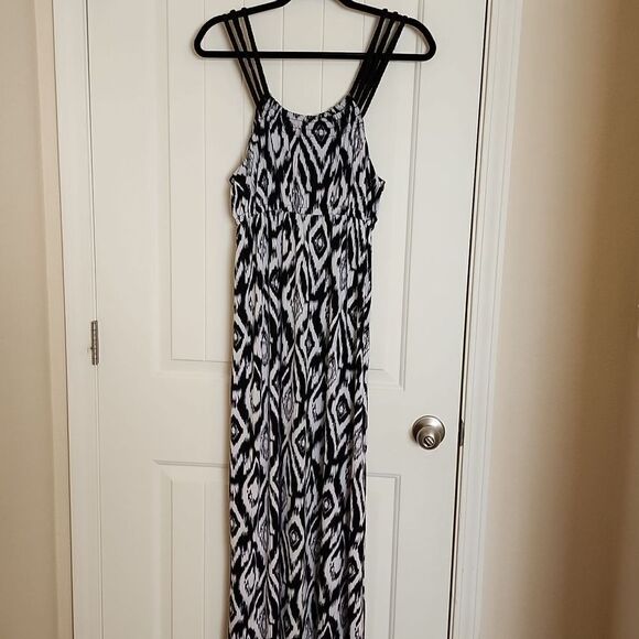 Apt 9 Black White Trible Print Maxi Dress Size Large with unique rope straps. - Picture 5 of 5